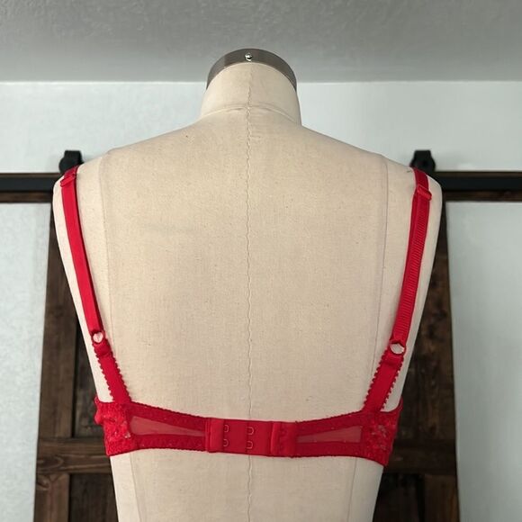 Vintage Vanity Fair lace unlined red bra 36B - Picture 4 of 9